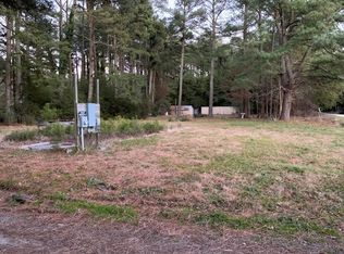 19413 Pefley Dr, Quinby, VA 23423