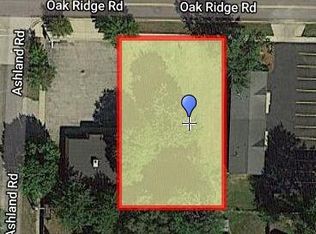 875 Oak Ridge Rd, Muskegon, MI 49441