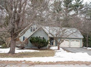 11 N Curtisville Rd, Concord, NH 03301