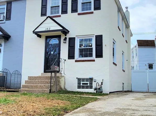 163 Crum Creek Dr, Woodlyn, PA 19094