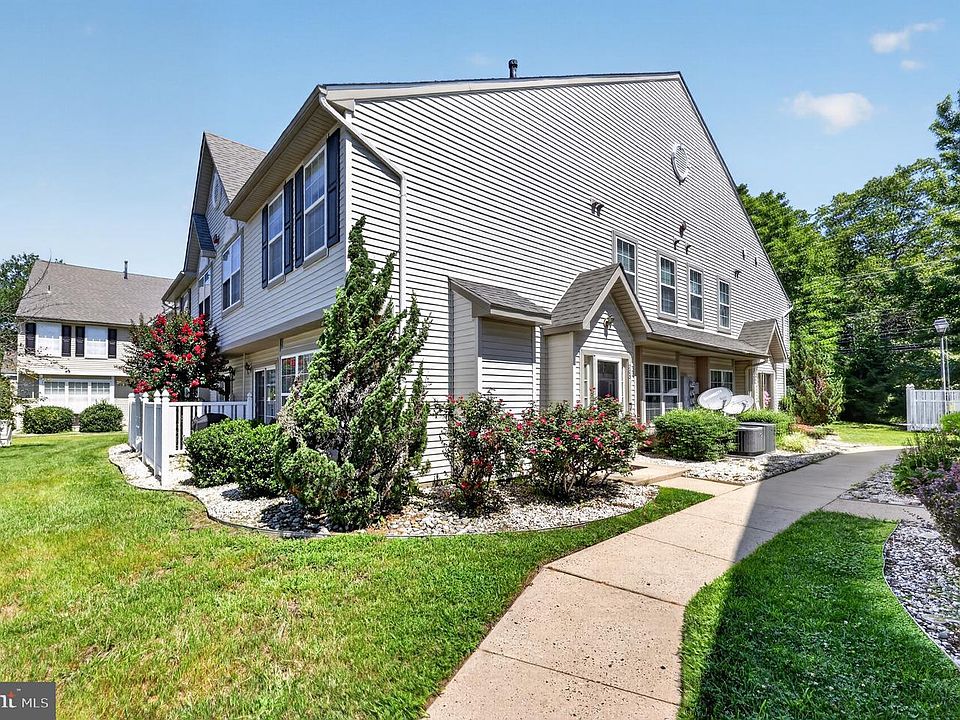 1st image of 203 Tanglewood Dr