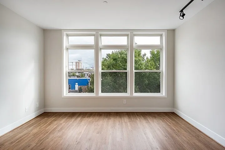 1238 Light St — Photo 44
