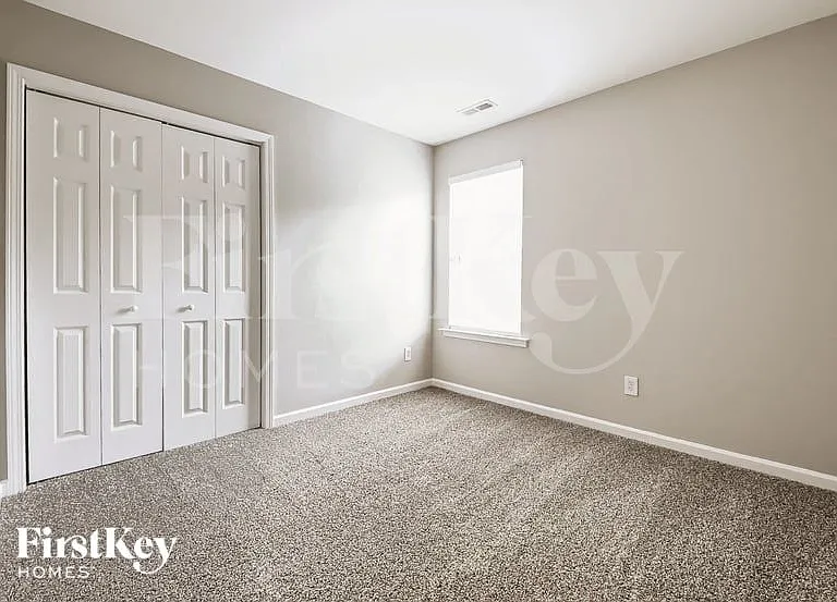 417 Blooming Meadows Rd — Photo 10