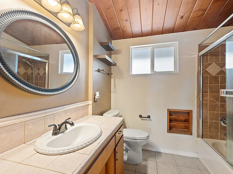 650 Mardina Way — Photo 8