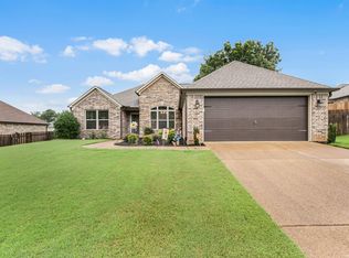 12 Winston Pl, Jackson, TN 38305