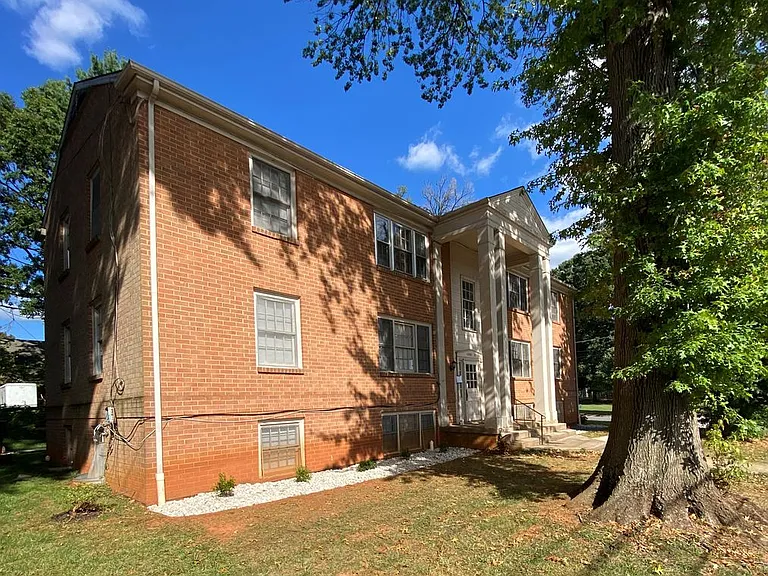 1200 Liggates Rd — Photo 1