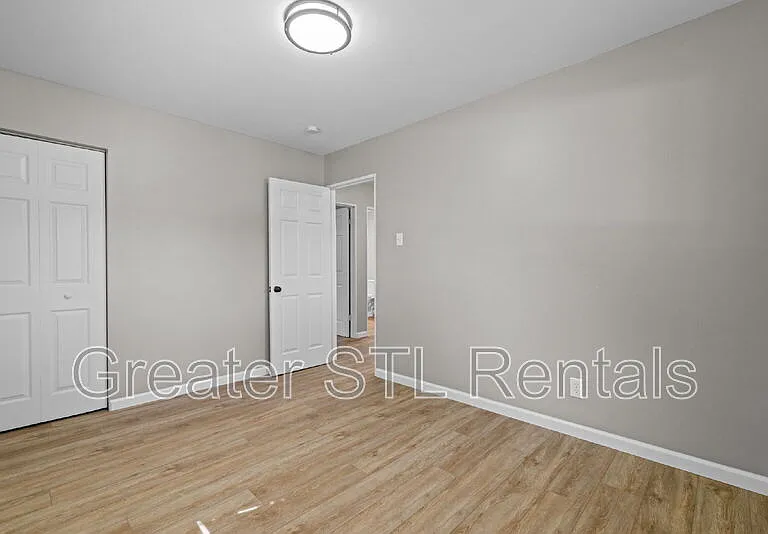 1412 E Pitman Ave — Photo 19