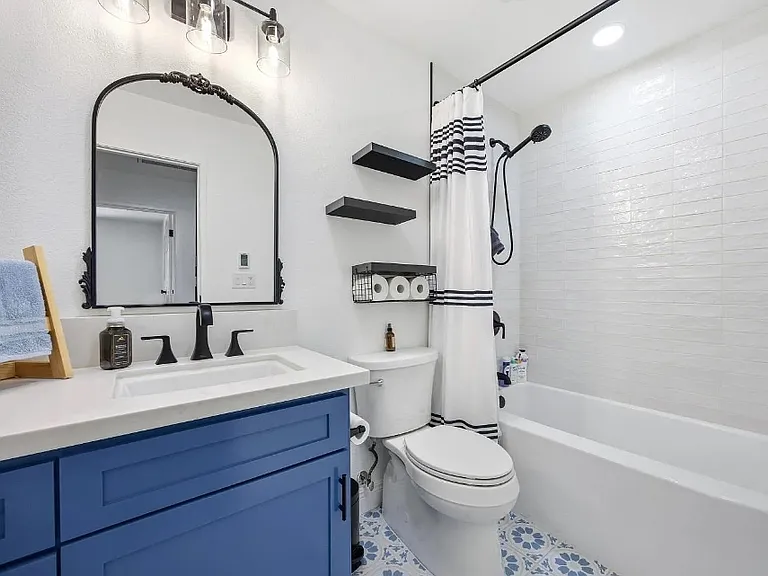 10341 Bellmont Ave — Photo 6