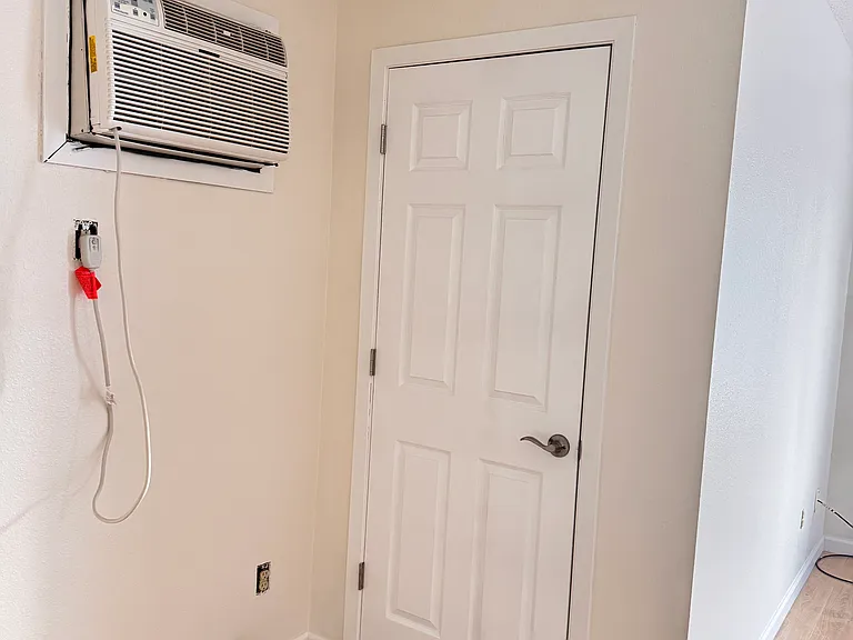4002 Lakeview Dr #2 — Photo 17