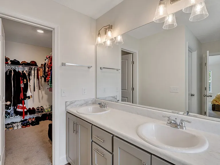 487 Meloney Dr — Photo 26