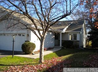 546 Deer Ridge Ln S, Maplewood, MN 55119