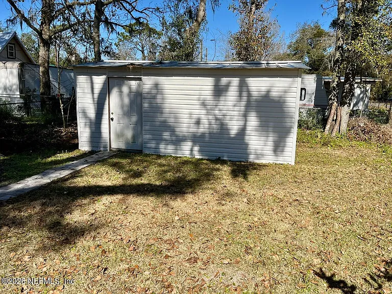 8903 Hipps Rd — Photo 15