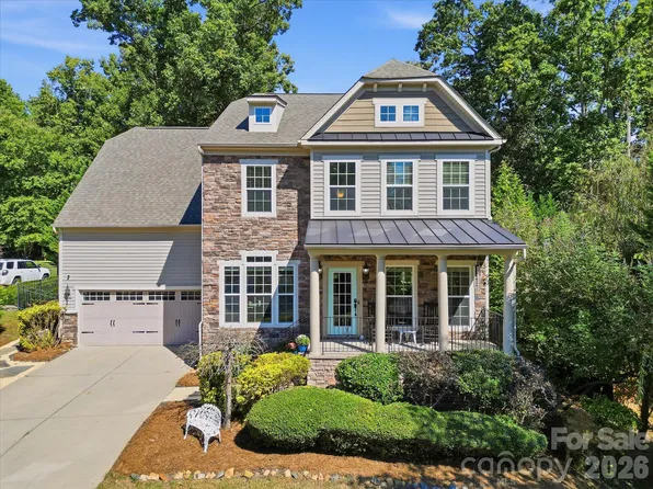 446 Leaf Arbor Ct, Lake Wylie, SC 29710