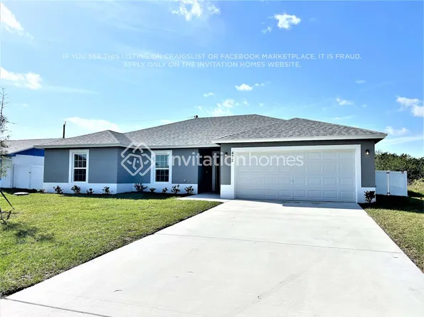 472 SW Doreen St, Port Saint Lucie, FL 34983