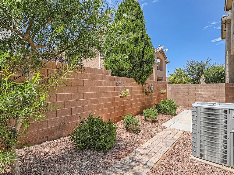 25 Red Oak Canyon St #1 — Photo 26