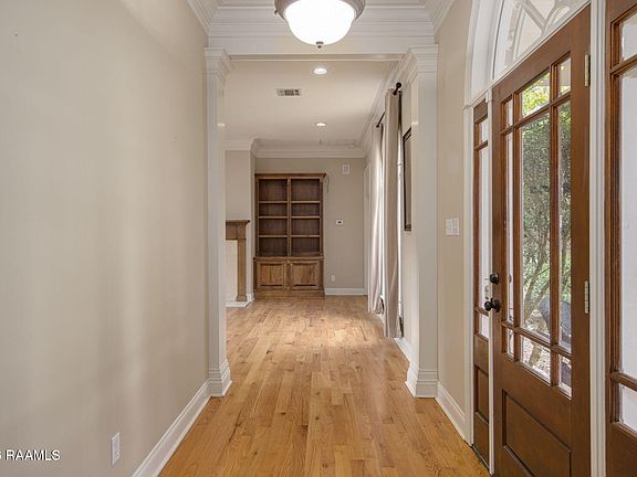 4th image of 313 Lepinay Rd