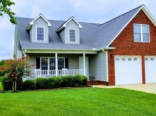123 Fawnhurst Dr, Gaffney, SC 29341