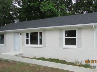 1025 Pine Cir N, Lawrenceburg, TN 38464