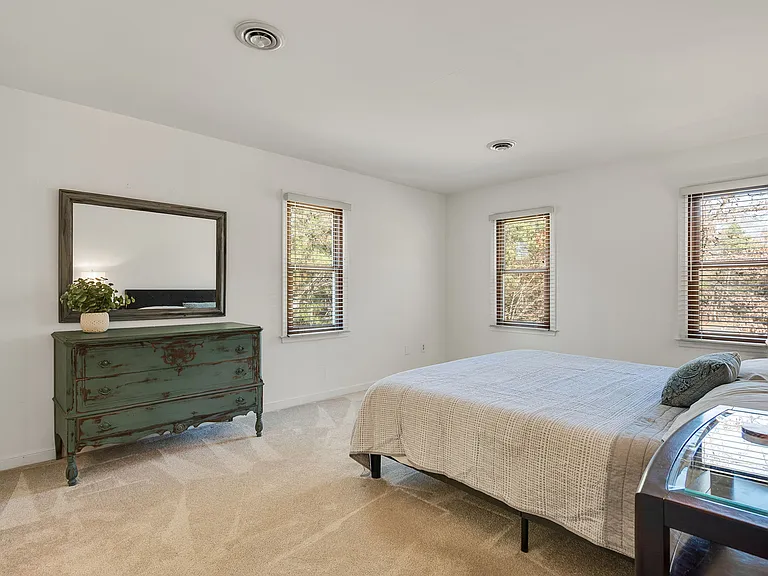 9621 Peppertree Dr — Photo 15