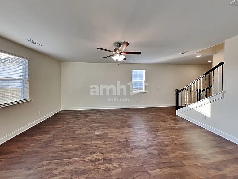 5231 Valor Dr — Photo 8