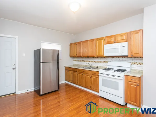 2608 McElderry St, Baltimore, MD 21205