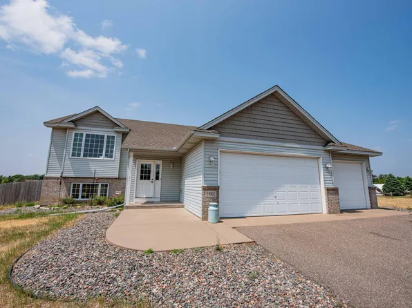 21002 Magnolia St NW, Oak Grove, MN 55011