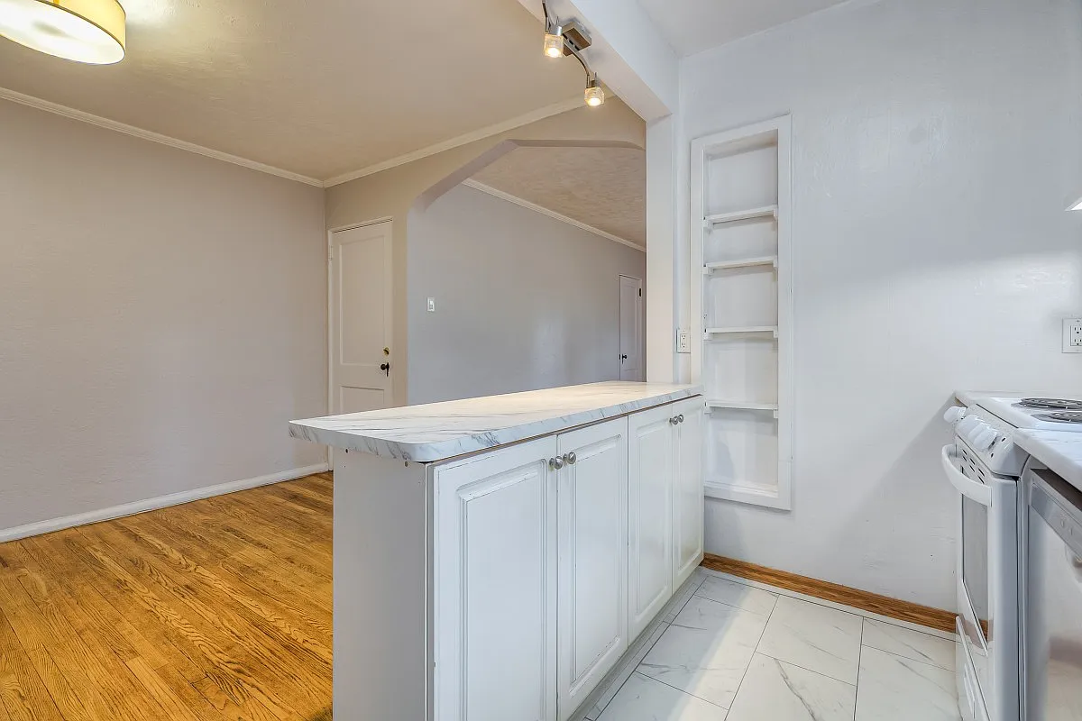 20 Acacia Rd - Upper — Photo 4