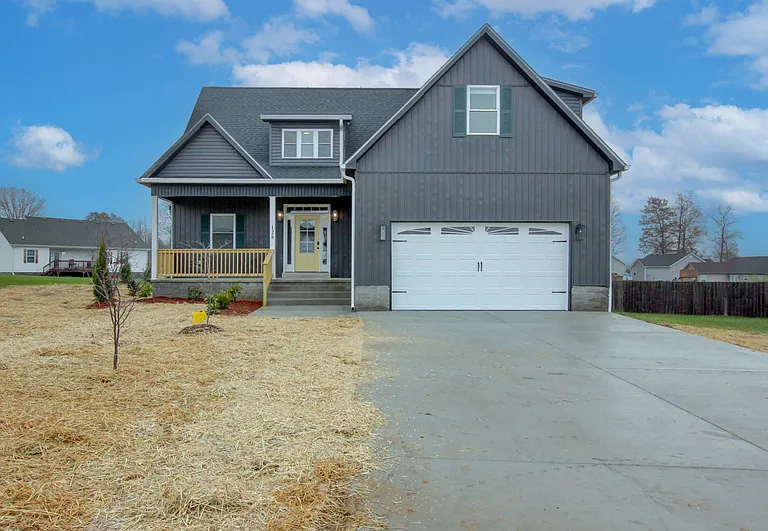 128 Riverbend Dr — Photo 1