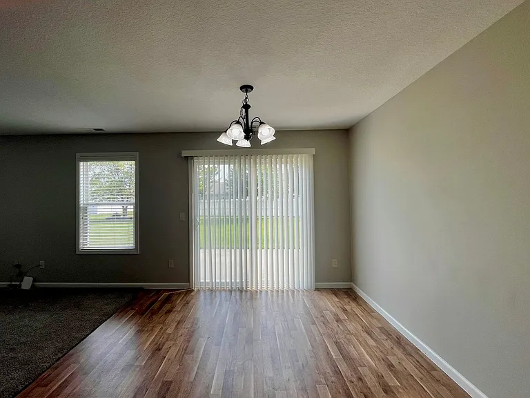 4367 Timber Creek Pkwy — Photo 15