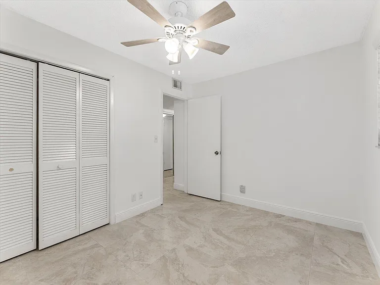 1821 NE 40th Ct #305 — Photo 20