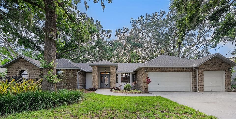 1st image of 2838 Timber Knoll Dr