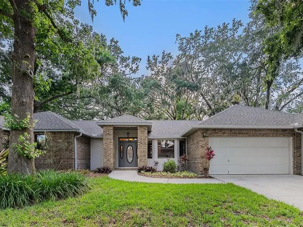 2838 Timber Knoll Dr, Valrico, FL 33596