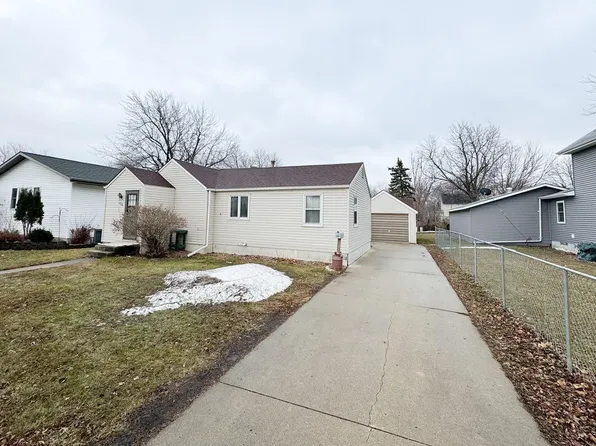 106 11th Ave, Worthington, MN 56187