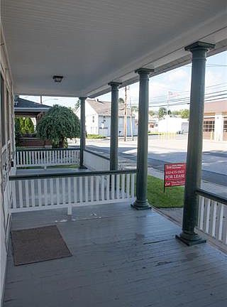2nd image of 212-214 Washington Dr