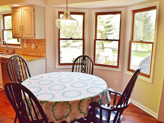 Kitchen Breakfast Nook