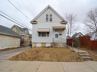 1518 S 15th Pl, Milwaukee, WI 53204