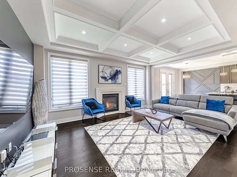 8 Macbean Cres — Photo 15