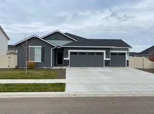 1002 E Pistioa Dr, Meridian, ID 83642
