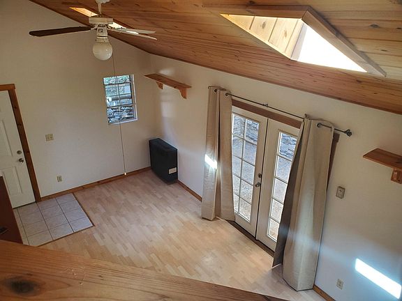 3rd image of 14584 W Park Ave