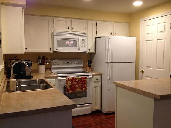 4th image of 20521 Shadyside Way