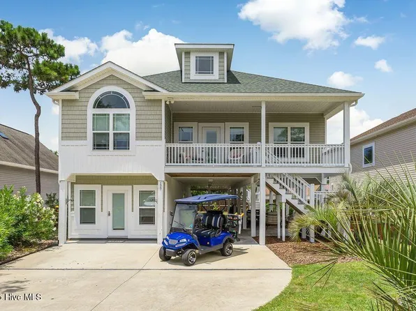 129 NE 15th Street, Oak Island, NC 28465