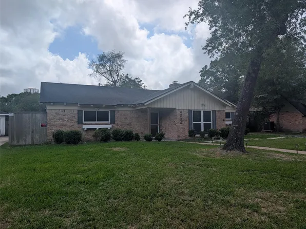4034 Shady Springs Dr, Seabrook, TX 77586