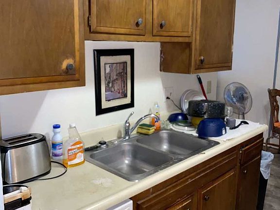 3rd image of 8312 Zane Ave N #103