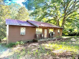 18 Stringer Cemetary Ln, Silver Creek, MS 39663