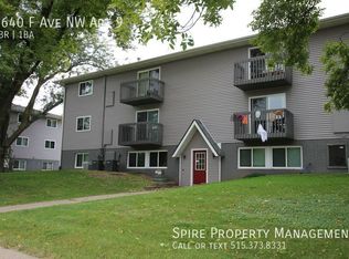 1640 F Ave NW APT 9, Cedar Rapids, IA 52405