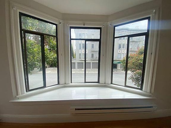 3rd image of 2190 Bay St APT 205