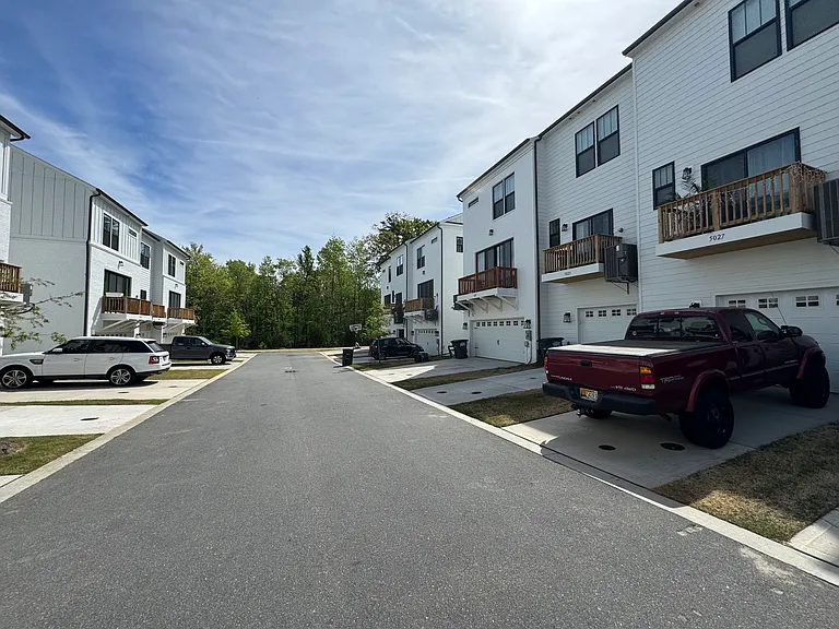 5009 Layman Dr — Photo 19
