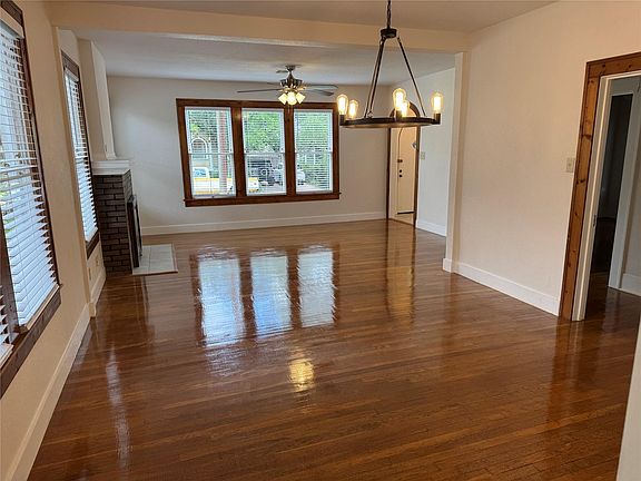 5th image of 2842 Shoal Crest Ave
