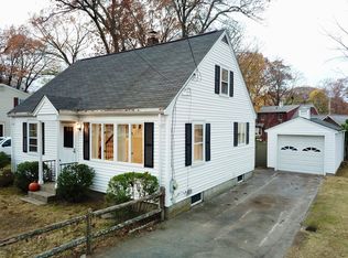 31 Evergreen Rd, Natick, MA 01760