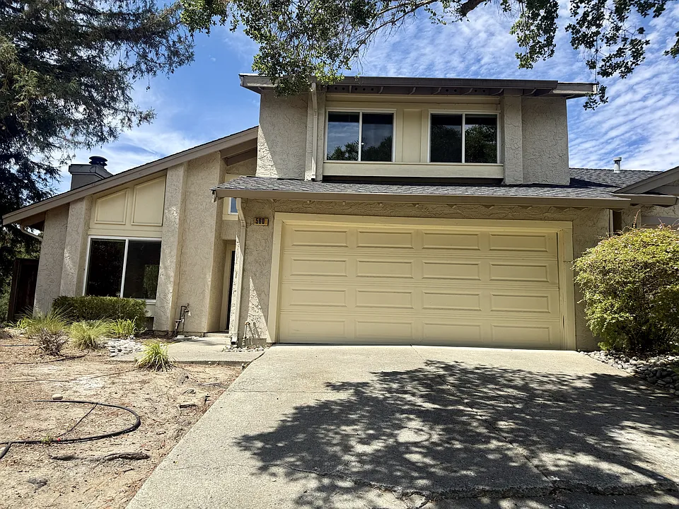 560 Palo Alto Pl